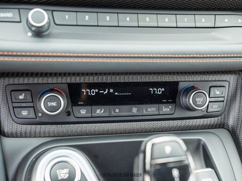 Used 2019 BMW i8 Coupe AWD/4WD image 38