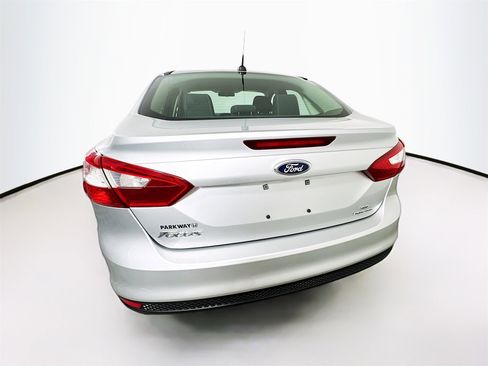 Used 2013 Ford Focus SE image 6