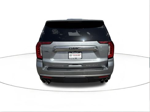 Used 2024 GMC Yukon Denali AWD/4WD image 4