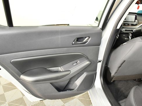 Used 2024 Nissan Altima 2.5 SV image 45