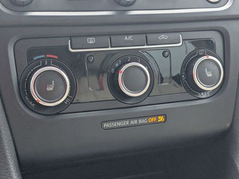 Used 2013 Volkswagen Jetta TDI image 23