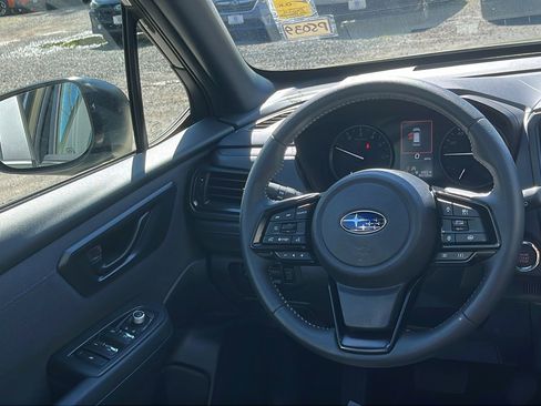 Certified 2025 Subaru Forester Premium AWD/4WD image 22