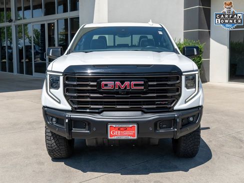 Certified 2024 GMC Sierra 1500 AT4X w/ AT4X AEV Edition AWD/4WD image 2