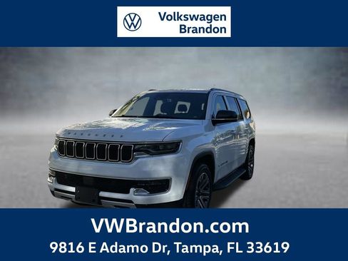 Used 2024 Jeep Wagoneer Series II w/ Flexible Seating Group AWD/4WD image 1