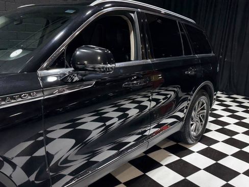 Used 2021 Lincoln Aviator AWD image 31