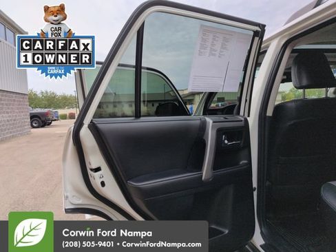 Used 2021 Toyota 4Runner SR5 Premium w/ Moonroof Package AWD/4WD image 24