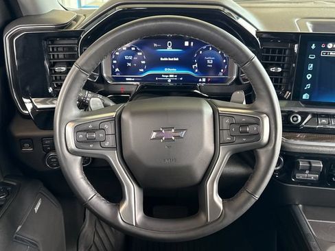 Used 2025 Chevrolet Silverado 1500 RST AWD/4WD image 14