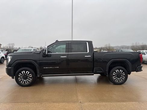 Used 2024 GMC Sierra 2500 Denali Ultimate image 6
