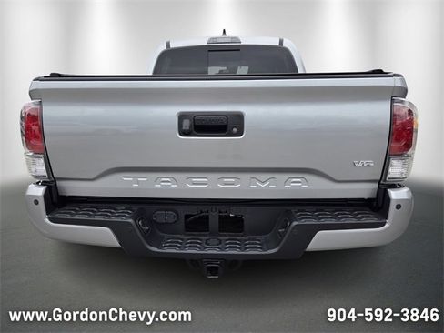 Used 2023 Toyota Tacoma Limited image 4