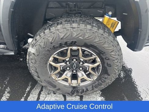 Used 2024 Chevrolet Colorado ZR2 w/ Technology Package image 15