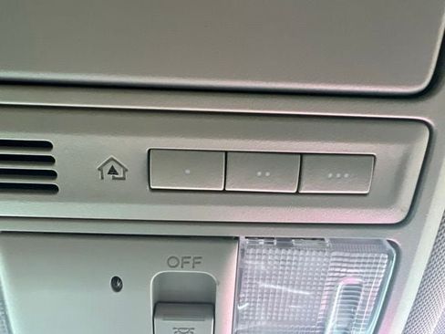 Used 2016 Honda Odyssey SE image 30