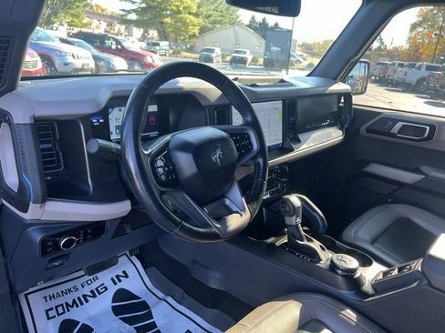 Used 2023 Ford Bronco Wildtrak image 23