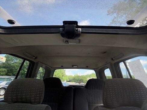 Used 2001 Nissan Xterra SE image 30