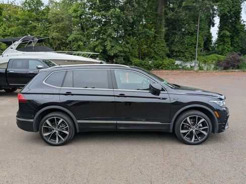 Used 2022 Volkswagen Tiguan SEL R-Line AWD/4WD image 7