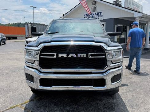 Used 2022 RAM 2500 Tradesman w/ Chrome Appearance Group RWD image 6