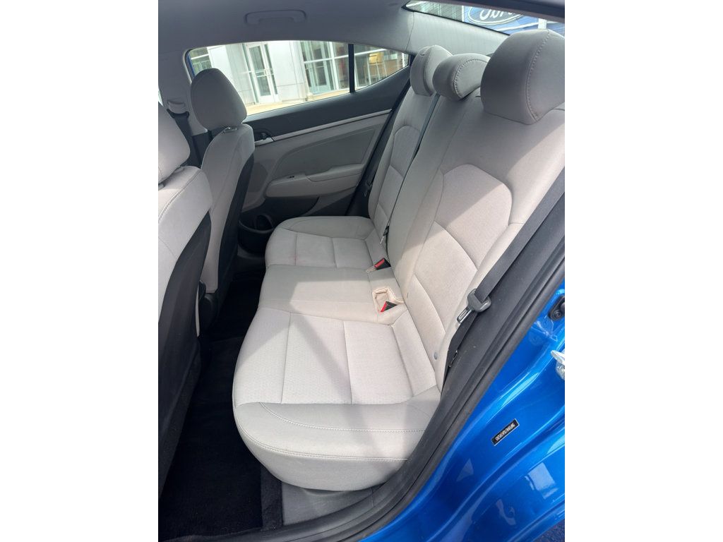 Used 2018 Hyundai Elantra SEL FWD image 12