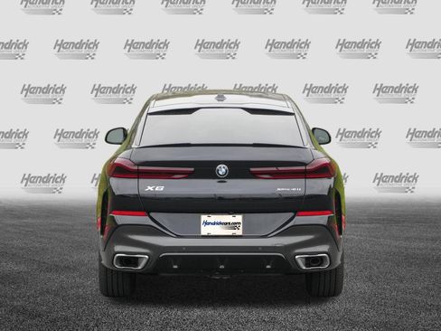 Used 2026 BMW X6 xDrive40i AWD/4WD image 8