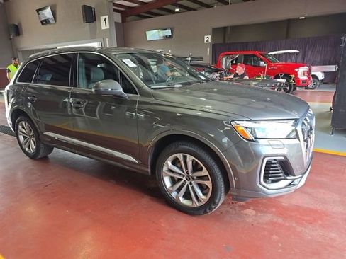 Used 2025 Audi Q7 3.0T Premium Plus AWD/4WD image 3