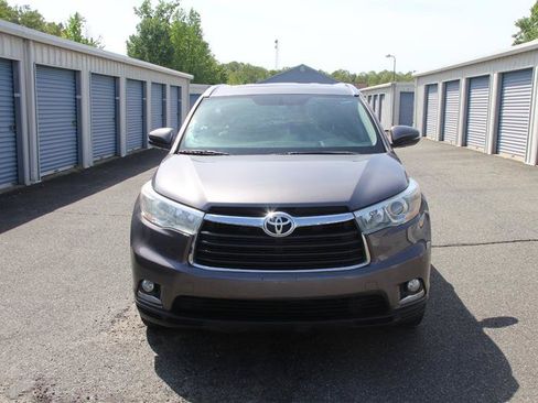 Used 2014 Toyota Highlander Limited FWD image 3