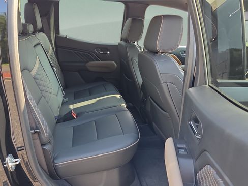 Certified 2024 GMC Canyon Denali AWD/4WD image 14