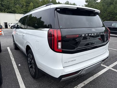 Used 2025 Ford Expedition Max Platinum w/ Driver's Package AWD/4WD image 14
