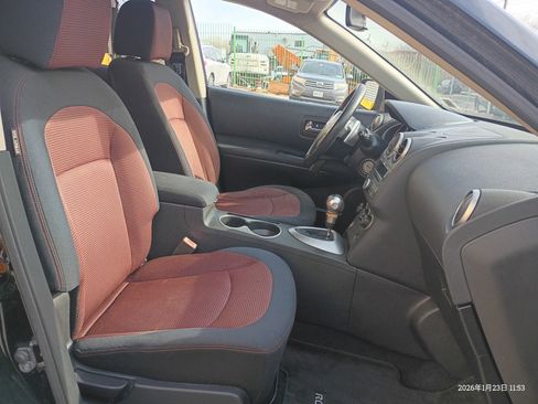 Used 2008 Nissan Rogue SL w/ Premium Pkg image 13