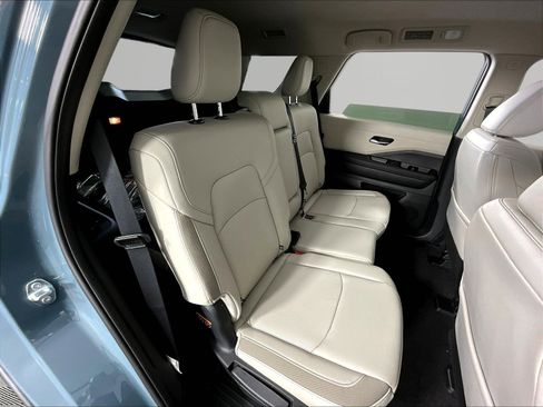 New 2026 Nissan Pathfinder SL AWD/4WD image 19