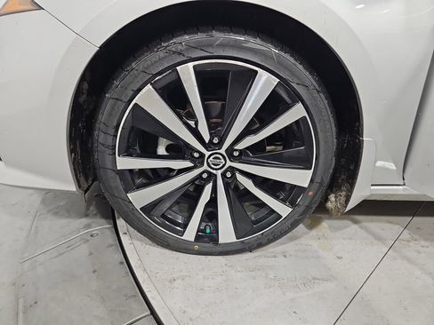 Used 2021 Nissan Altima 2.0 SR image 27