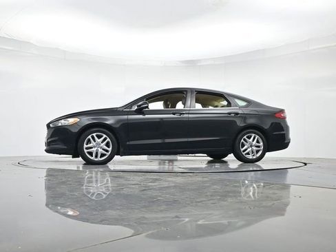 Used 2013 Ford Fusion SE image 36