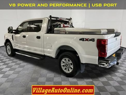 Used 2022 Ford F250 XLT w/ XLT Value Package AWD/4WD image 2
