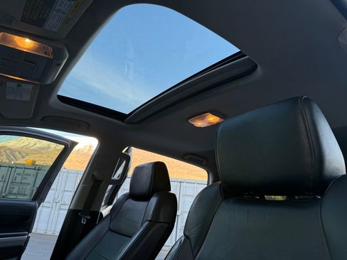 Used 2018 Toyota Tundra Limited w/ Limited Premium Package image 38