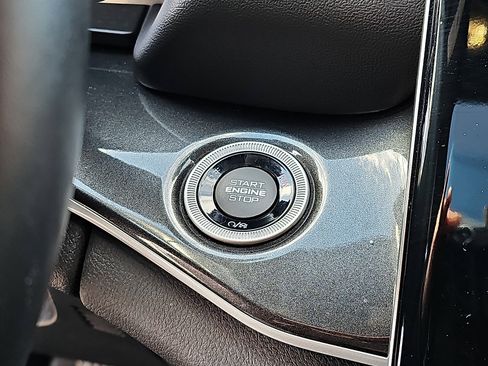 Used 2022 Jeep Grand Cherokee L Laredo image 24