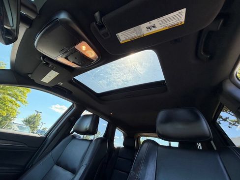 Certified 2017 Jeep Grand Cherokee Limited AWD/4WD image 32