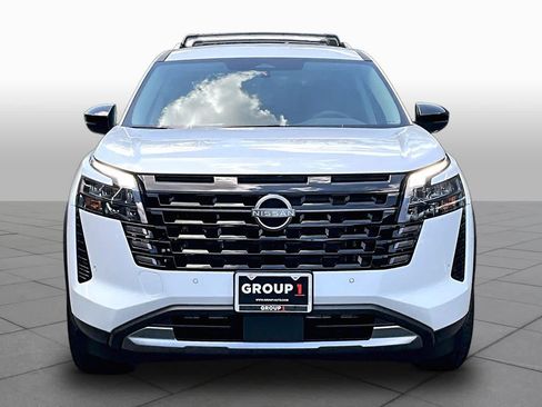 New 2026 Nissan Pathfinder SL FWD image 3