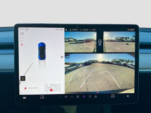 Used 2023 Tesla Model Y Long Range image 32