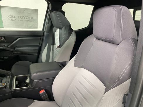 New 2026 Toyota Tacoma TRD Sport w/ TRD Sport Upgrade Package image 9