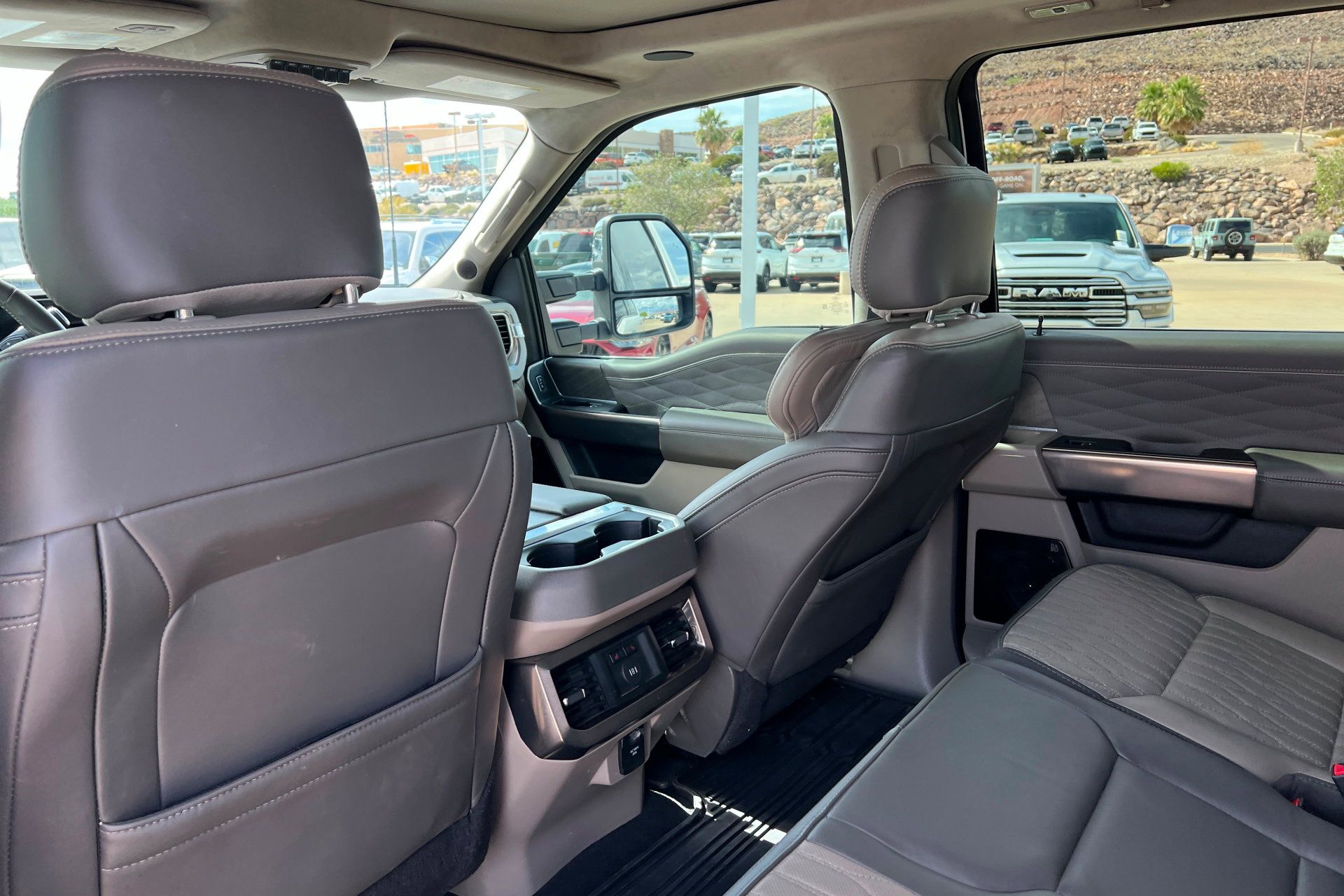 Used 2026 Ford F350 Platinum w/ Platinum Plus Package AWD/4WD image 19