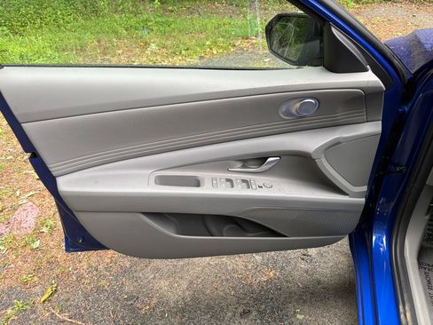 Certified 2025 Hyundai Elantra Sport FWD image 16