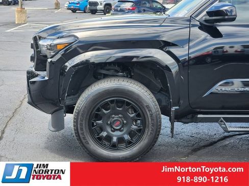 Used 2024 Toyota Tacoma SR5 RWD image 9
