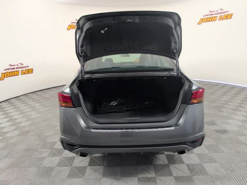 Used 2023 Nissan Altima 2.5 SV w/ SV Premium Package FWD image 5