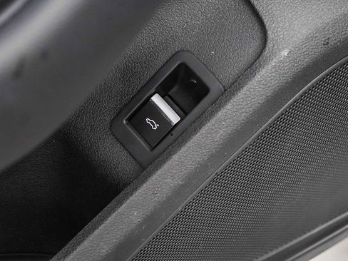 Used 2024 Audi A4 2.0T Premium image 26