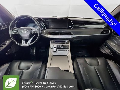 Used 2022 Hyundai Palisade Calligraphy w/ Winter Package AWD/4WD image 7