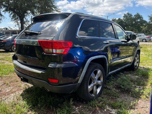 Used 2011 Jeep Grand Cherokee Overland AWD/4WD image 6