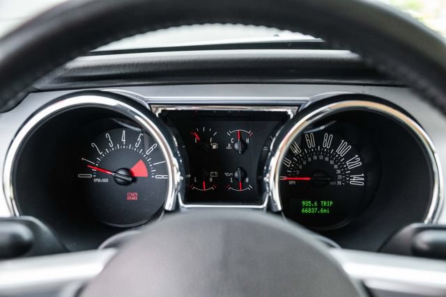Used 2007 Ford Mustang GT Premium RWD image 10