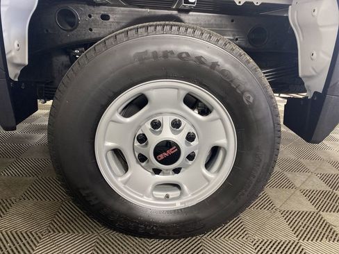 New 2025 GMC Sierra 2500 Pro w/ 1SA Pro Safety Plus Package image 31