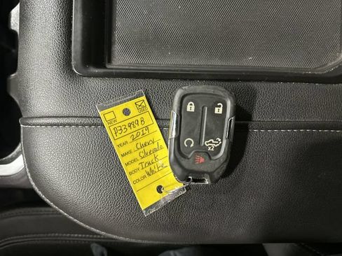Used 2019 Chevrolet Silverado 1500 RST AWD/4WD image 33