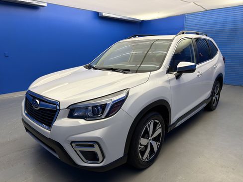 Used 2020 Subaru Forester Touring w/ Popular Package #2 image 4