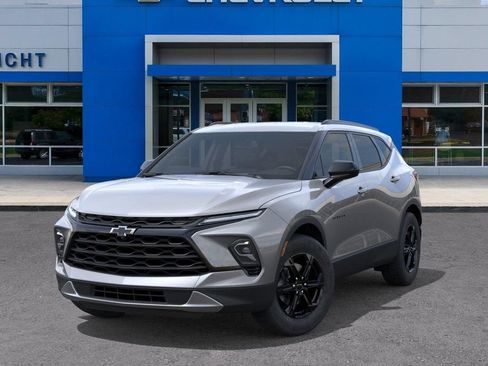 New 2026 Chevrolet Blazer LT w/ Convenience Package FWD image 6