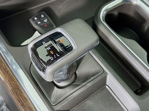 New 2026 GMC Sierra 1500 Elevation image 13