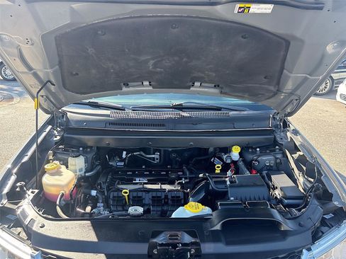 Used 2020 Dodge Journey SE image 36